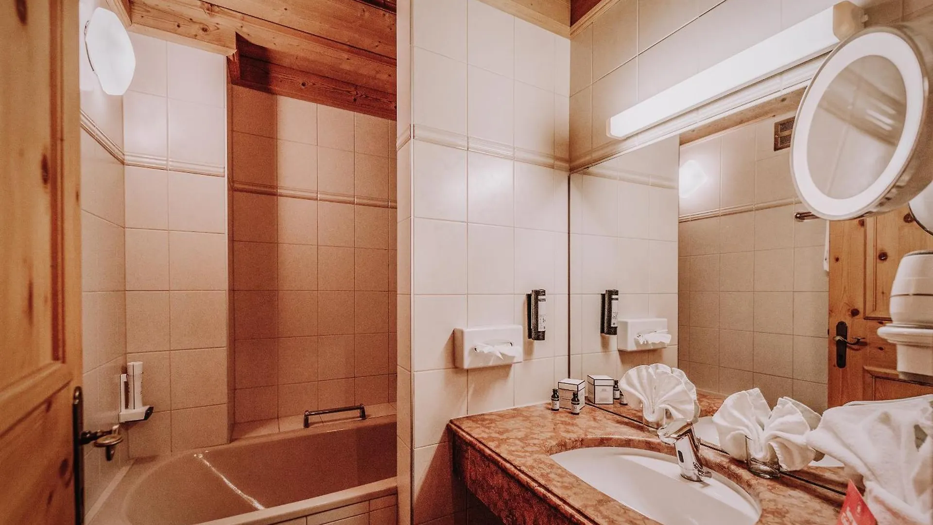 Hotel Gluecksschmiede - Hinterglemm Saalbach-Hinterglemm